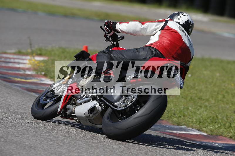 /Archiv-2024/29 12.06.2024 MOTO.CH Track Day ADR/Gruppe gelb/95